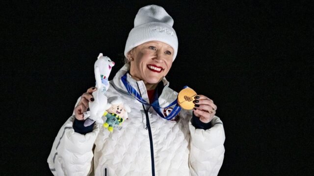 Olympics-Kallie-Humphries-070726-1.jpg