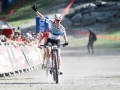 O piloto francês fez uma dobradinha na corrida masculina de curta distância na UCI MTB World Cup La Tuile, quando o companheiro de equipe Charlie Aldridge o tirou da corrida.