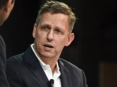 Peter Thiel, que financiou secretamente o processo Gawker, ganha o Prêmio Axel Springer