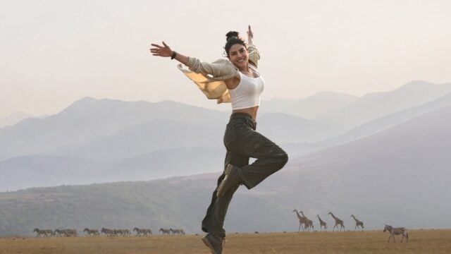 Priyanka-Chopra-Varanasi.jpg