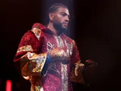 Raymond Muratla poderia ser o catador de lixo de Shakur Stevenson.