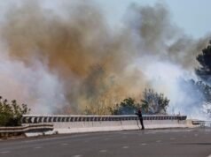 Incêndio interrompe etapa 3 da turnê Fãs foram convidados a ficar em casa