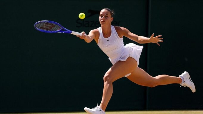 Marta Kostyuk e Jasmine Paolini chegam às quartas de final de Wimbledon. Marta Kostyuk e Jasmine Paolini chegam às quartas de final de Wimbledon.