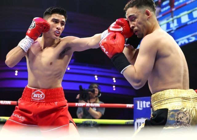SammyContrerasvsRobertJimenez_action1.jpg