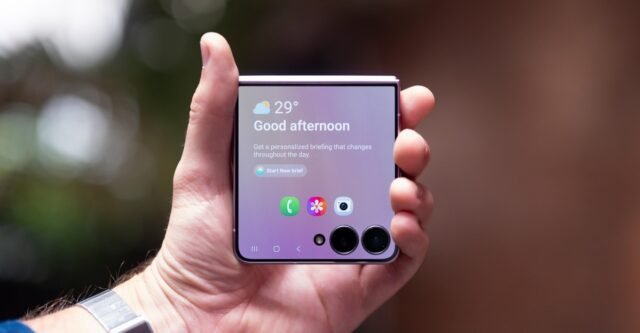 Samsung-Galaxy-Flip8.jpg