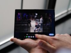 Comparação dos smartphones Galaxy Z Fold 8 e Z Flip 8