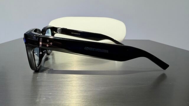 Samsung.Google.Gentle.Monster.glasses.jpg