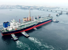 Comando Central dos EUA nega alegações iranianas sobre a explosão de minas de navios-tanque no Estreito de Ormuz