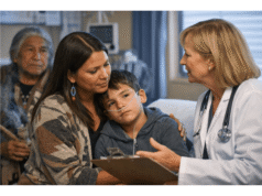 Famílias tribais lutam para ter acesso a cuidados adequados para crianças doentes