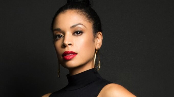Susan Kelechi Watson e Dakota Fanning estrelarão o thriller de ‘Alex Cary’