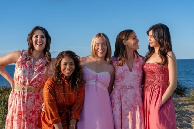 The-Five-Star-Weekend-series-Jennifer-Garner-Regina-Hall-cast.jpg