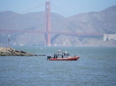 Guarda Costeira suspende busca por três desaparecidos após naufrágio de Alcatraz