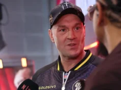 Tyson Fury duvida de briga de ‘casa de merda’ com Anthony Joshua