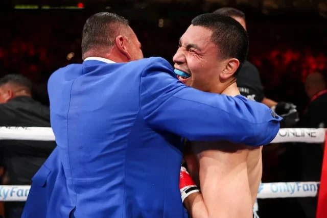 VergilOrtizOscarDeLaHoya11082025.webp.webp