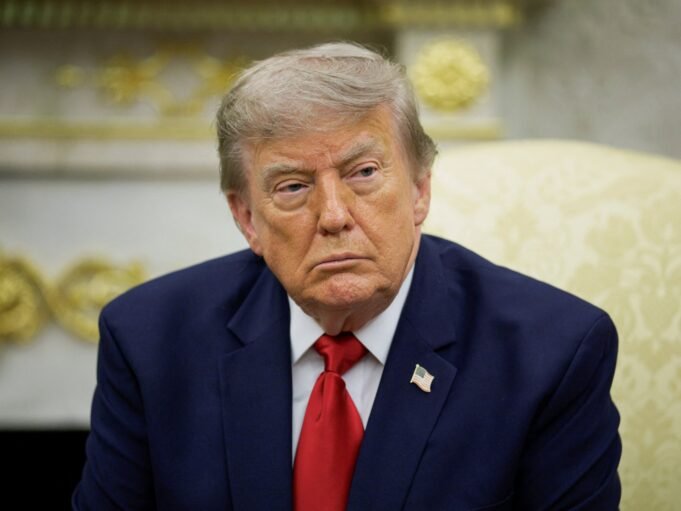 Presidente dos EUA, Trump, cancela taxa planejada de 20% sobre o Estreito de Ormuz | Donald Trump