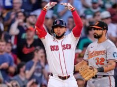 A seqüência de 15 vitórias consecutivas do Boston Red Sox finalmente terminou, deixando apenas um recorde da franquia restante.