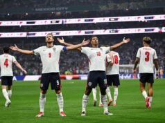 Os ingleses comemoraram no Estádio Azteca 40 anos depois do gol de Maradona