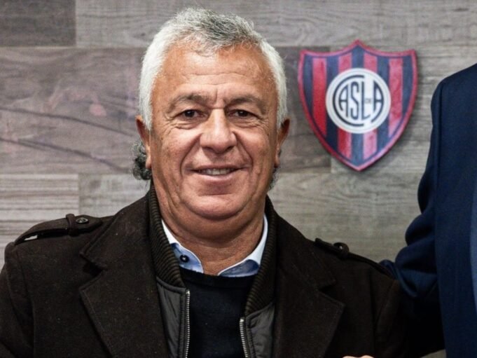Pipo realiza sonho e volta ao clube depois de mais de 20 anos Pipo realiza sonho e volta ao clube depois de mais de 20 anos