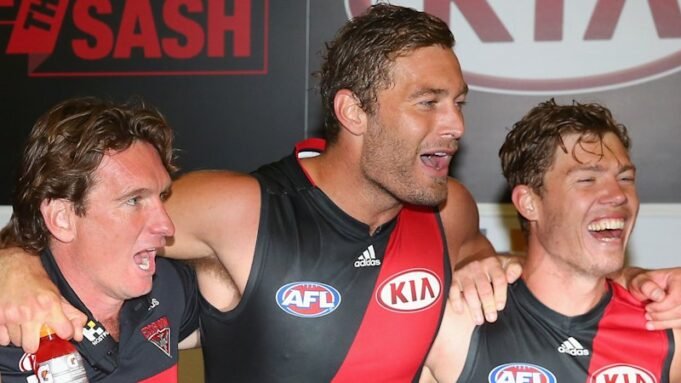 Jake Melksham compartilha o apoio de James Hird em meio às lutas contínuas do clube Jake Melksham compartilha o apoio de James Hird em meio às lutas contínuas do clube