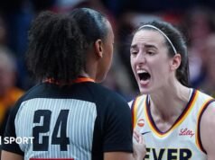 Caitlin Clark grita com o árbitro na derrota do Indiana Fever para o Golden State Valkyries.