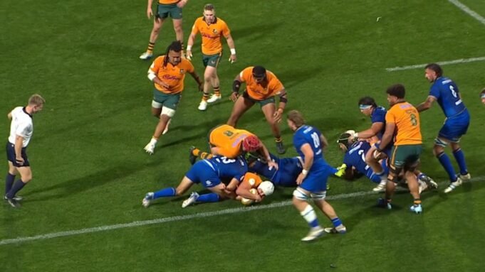 Wallabies garantem os pontos com um hat-trick