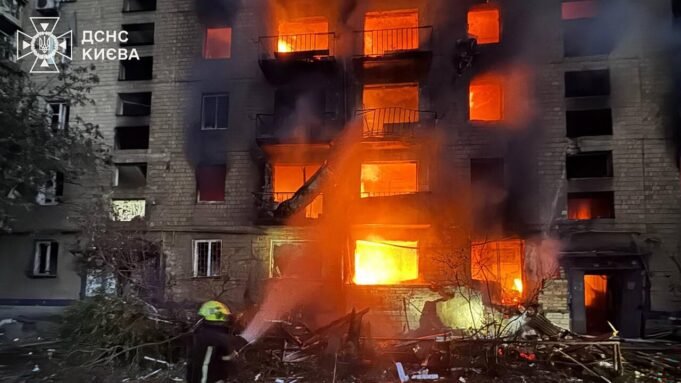 À noite, começaram os ataques russos a Kiev e o número de mortos foi de 13, 86 feridos. Kallas: “Impor novas sanções” – Europa À noite, começaram os ataques russos a Kiev e o número de mortos foi de 13, 86 feridos. Kallas: “Impor novas sanções” – Europa