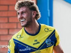 Alfie Johnson: Castleford Tigers contrata o ala do Halifax Panthers