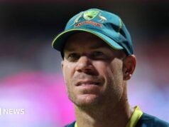 O astro australiano do críquete David Warner se declarou culpado de dirigir alcoolizado