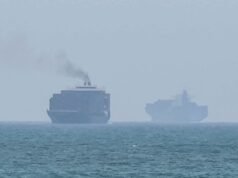 Os EUA atacam o Irã enquanto o IRGC afirma atacar bases dos EUA no Golfo da Tailândia | Guerra EUA-Israel e notícias sobre o Irã