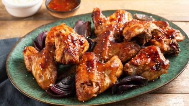 alitas-de-pollo-glaseadas-con-salsa-de-soja_780x520_wm.jpg
