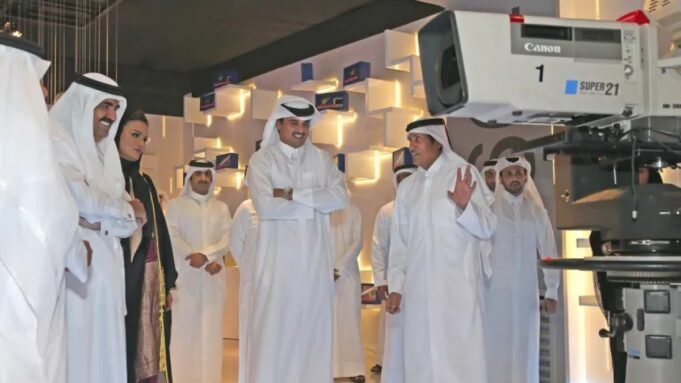 Xeque Hamad bin Khalifa Al Thani e Al Jazeera | Mídia Xeque Hamad bin Khalifa Al Thani e Al Jazeera | Mídia
