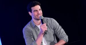 A estrela de ‘Bachelor in Paradise’ Joe Amabile revela diagnóstico de tumor cerebral