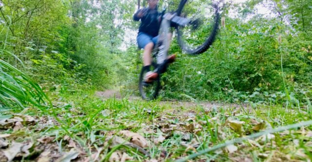 amflow-blur-wheelie.jpeg