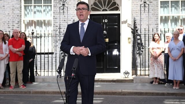 andy-burnham-10-downing.jpg