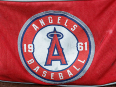 Angels dispara um batedor conhecido como “The Baseball Spy” por espionar as Montanhas Rochosas, por relatório