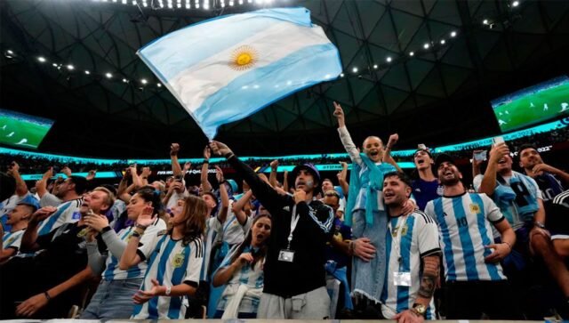 argentina-hinchas-552406-090700.jpg
