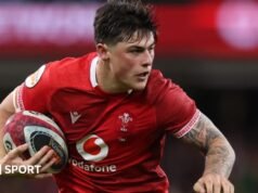 Fiji x País de Gales: Louis Rees-Zammet muda de lateral para ala na estreia do Campeonato das Nações