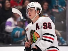 Connor Bedard, do Blackhawks, passa por uma cirurgia no ombro e ficará afastado por 4 meses.