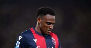 Milan entra na corrida por Jhon Lucumi do Bolonha, precisando de 25 milhões de euros