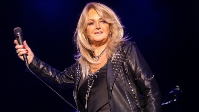 bonnie-tyler-black-jacket.jpeg