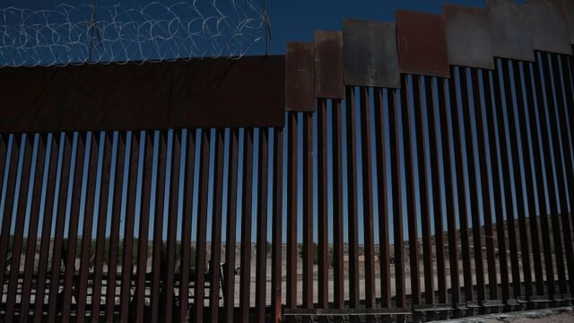 border-wall-new-mexico.jpg