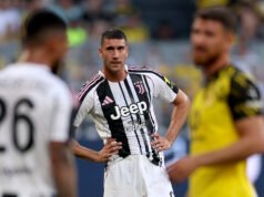 Chelsea está ansioso para contratar Pio Esposito e Vlahovic
