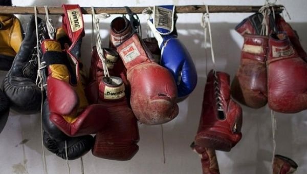 boxing-gloves.jpg