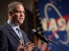 ‘Vai voltar e nos morder’: ex-chefe da NASA questiona os planos de pouso na lua de Artemis