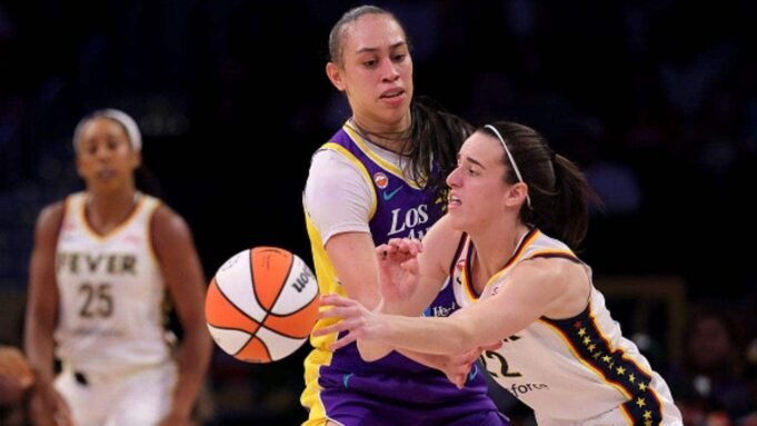 O retorno da lesão de Caitlin Clark não foi bem, já que o Fever perdeu para o Sparks. O retorno da lesão de Caitlin Clark não foi bem, já que o Fever perdeu para o Sparks.