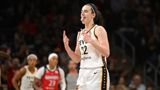 Caitlin Clark deve estrear um novo colorway exclusivo da Nike neste sábado contra o New York Liberty. Caitlin Clark deve estrear um novo colorway exclusivo da Nike neste sábado contra o New York Liberty.