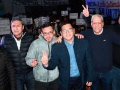 O peronista Carlitos Silva anunciou sua candidatura à prefeitura de Fernández