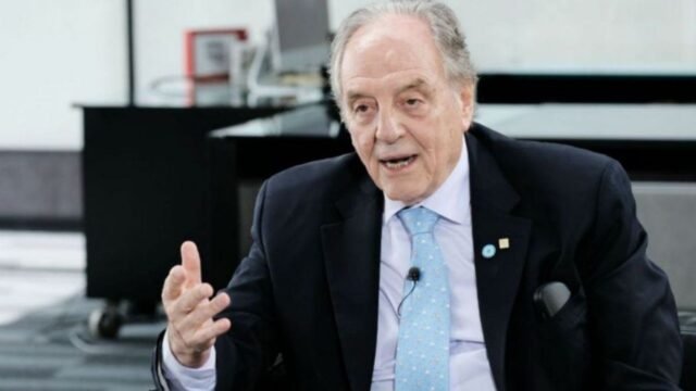 carlos-heller-1.jpg