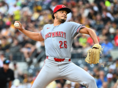 Chase Burns e Reds concordam com uma extensão de sete anos e US$ 105 milhões em meio à temporada de estreia de Righty