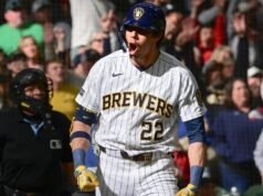 MLB DFS: Top DraftKings, FanDuel diariamente escolhas de beisebol de fantasia incluem Christian Yelich Terça-feira, 7 de julho